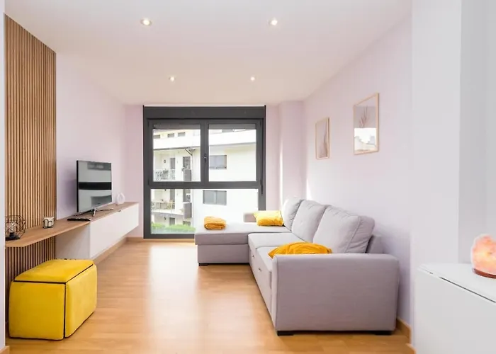 Bonito Piso Con Piscina Y Garaje * Ramales de la Victoria